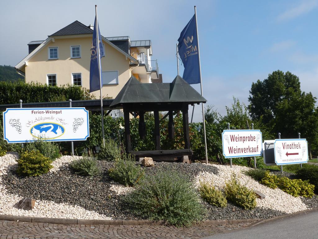 Wein- Und Gaestehaus St. Aldegundishof سانكت ديجيوند المظهر الخارجي الصورة